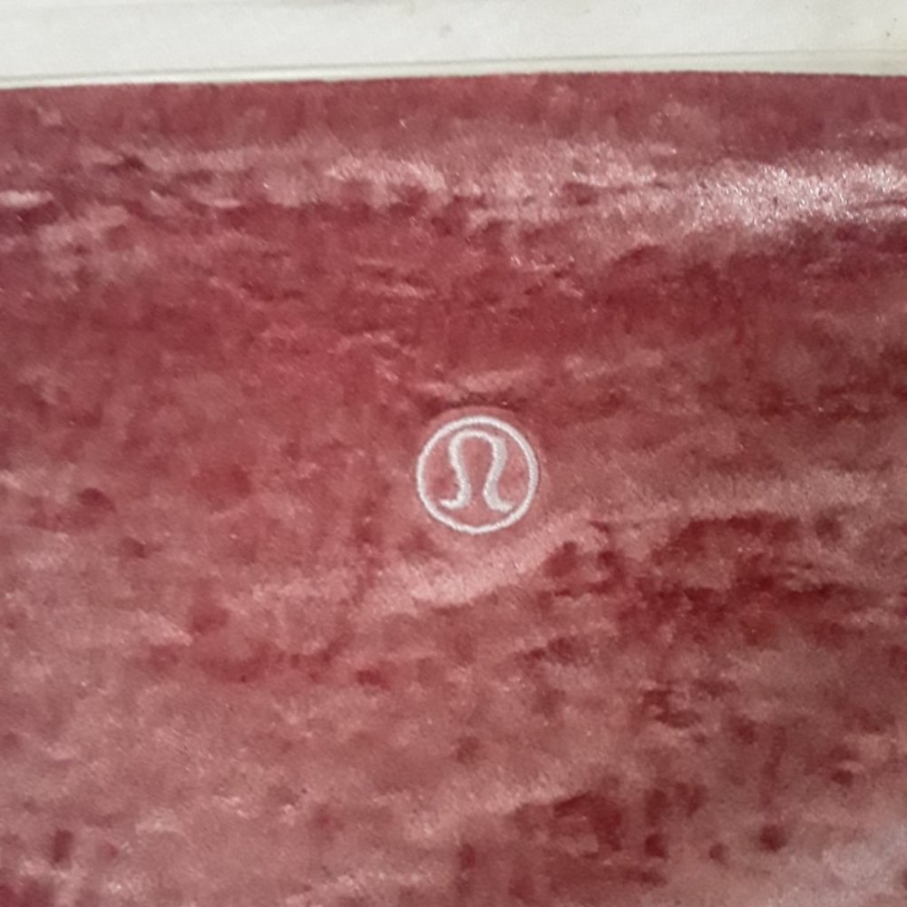 Like New Lululemon Pink Crushed Velvet Limited Edition Leggings Size 8 - Picture 7 of 8